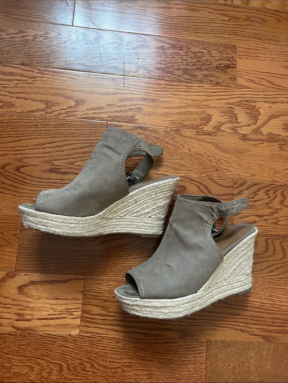 Universal Thread Taupe Espadrille Wedge Sandals